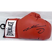 Sugar Ray Leonard Autographed Red Everlast Boxing Glove RH Beckett BAS Stock #177558